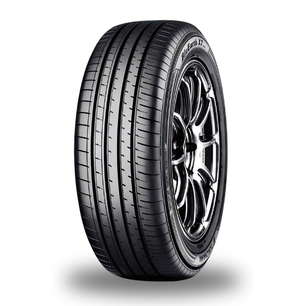 215/55R18 Yokohama AE61