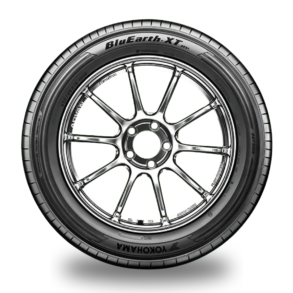 215/60R17 Yokohama AE61D