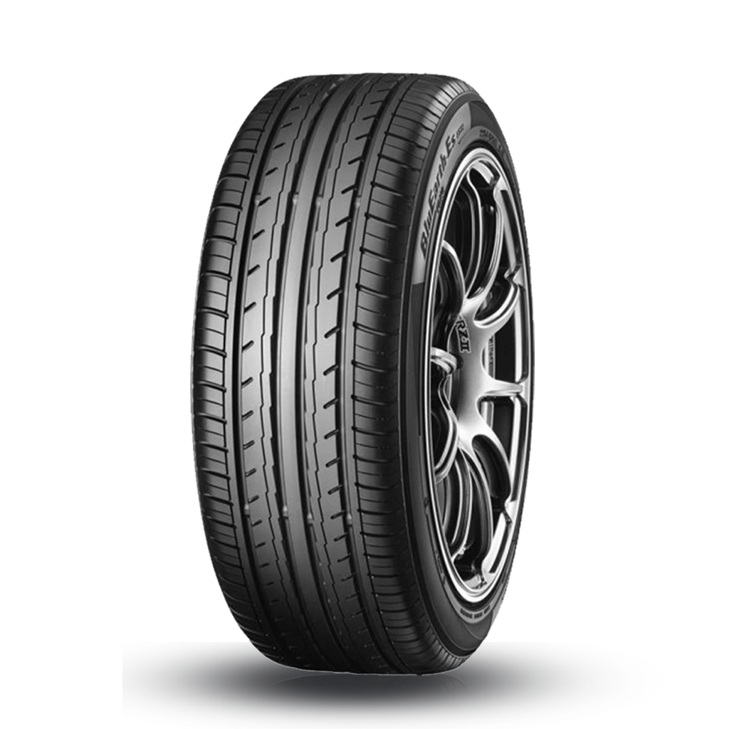 205/60R15 Yokohama Es32